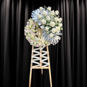 Hoa chia buồn mẫu 13